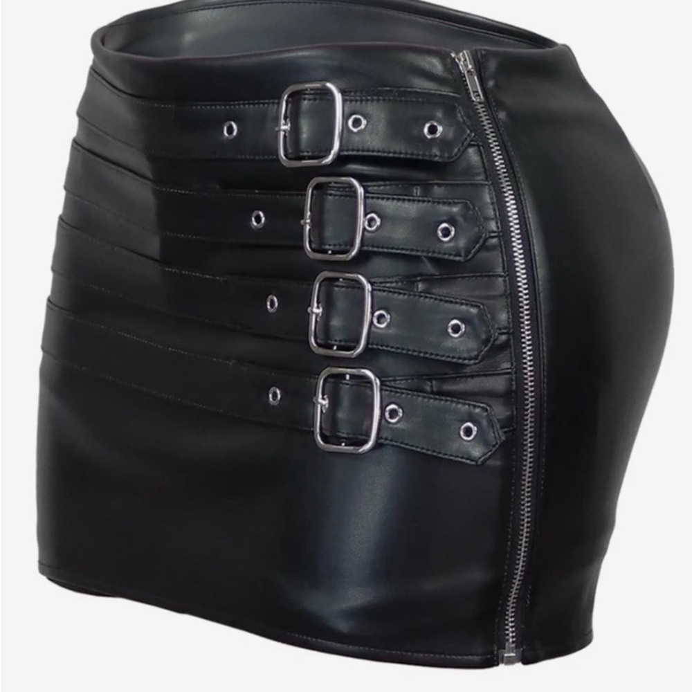 Sleek Black Buckle Mini Skirt